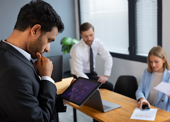 Managing-the-services Managing-the-services